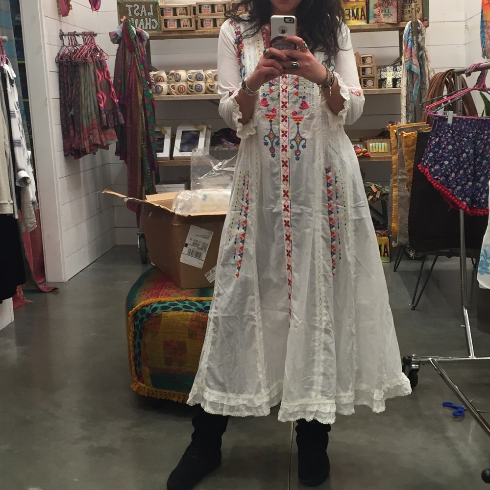 Z&L Europe Embroidered Button Down Maxi
